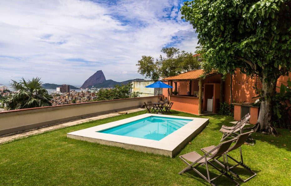 Bebe House With Lake View